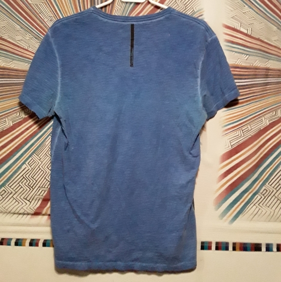 Calvin Klein Mens Medium Blue and Black V-Neck T-Shirt - Picture 3 of 13